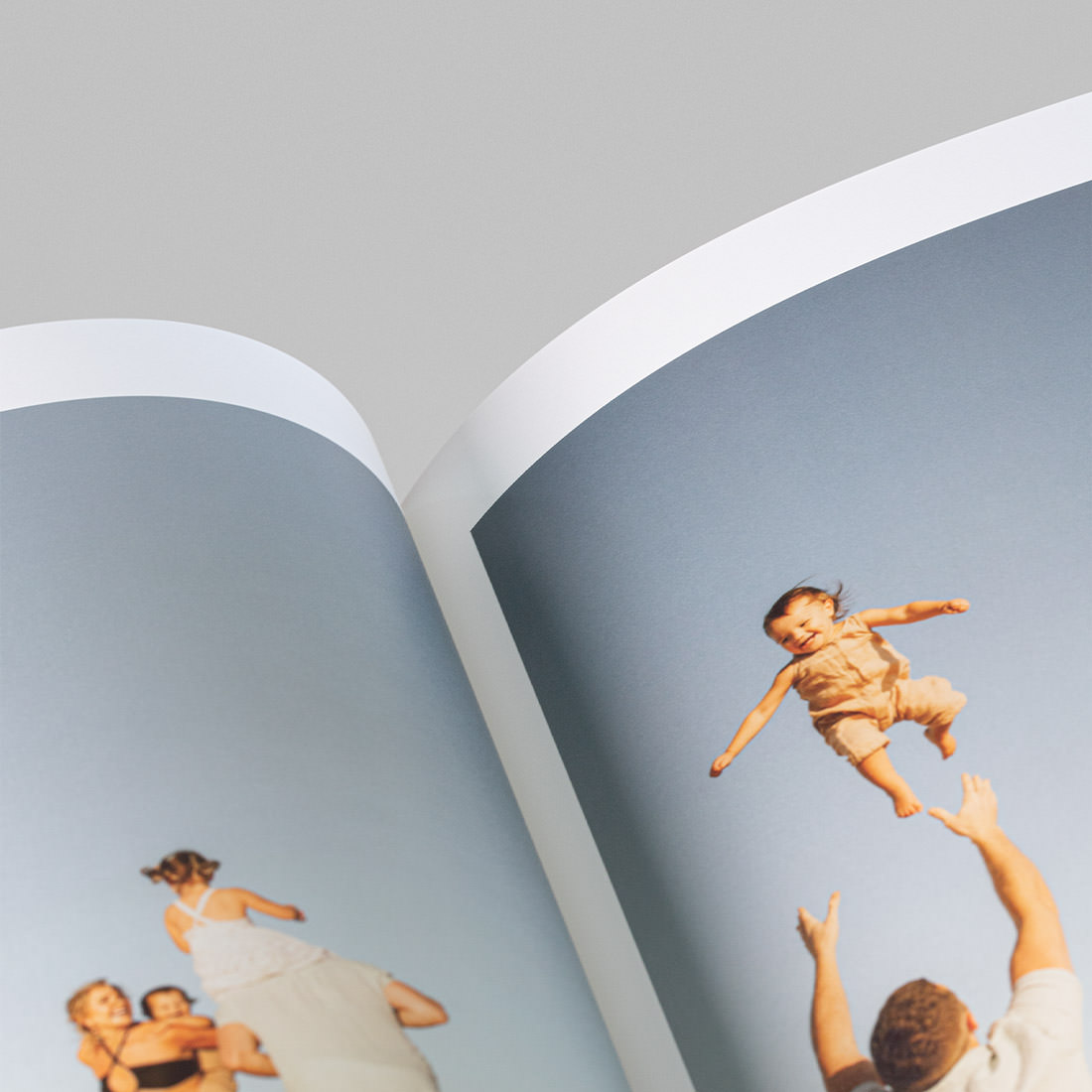 Close up of Magazine Matt White paper in detail